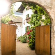 Bestattung Theiner besteht in Meran, Südtirol, in der dritten Generation Bestattungen Theiner in Meran und Umgebung