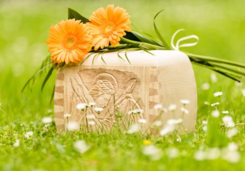 Impresa di pompe funebri a Merano offre assistenza e consulenza